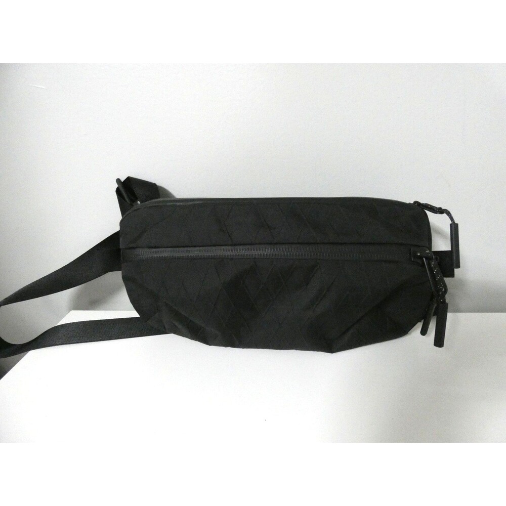 Aer Day Sling 2 X-Pac Black Crossbody Bag 4.5L Buckle Limited Edition AER10014